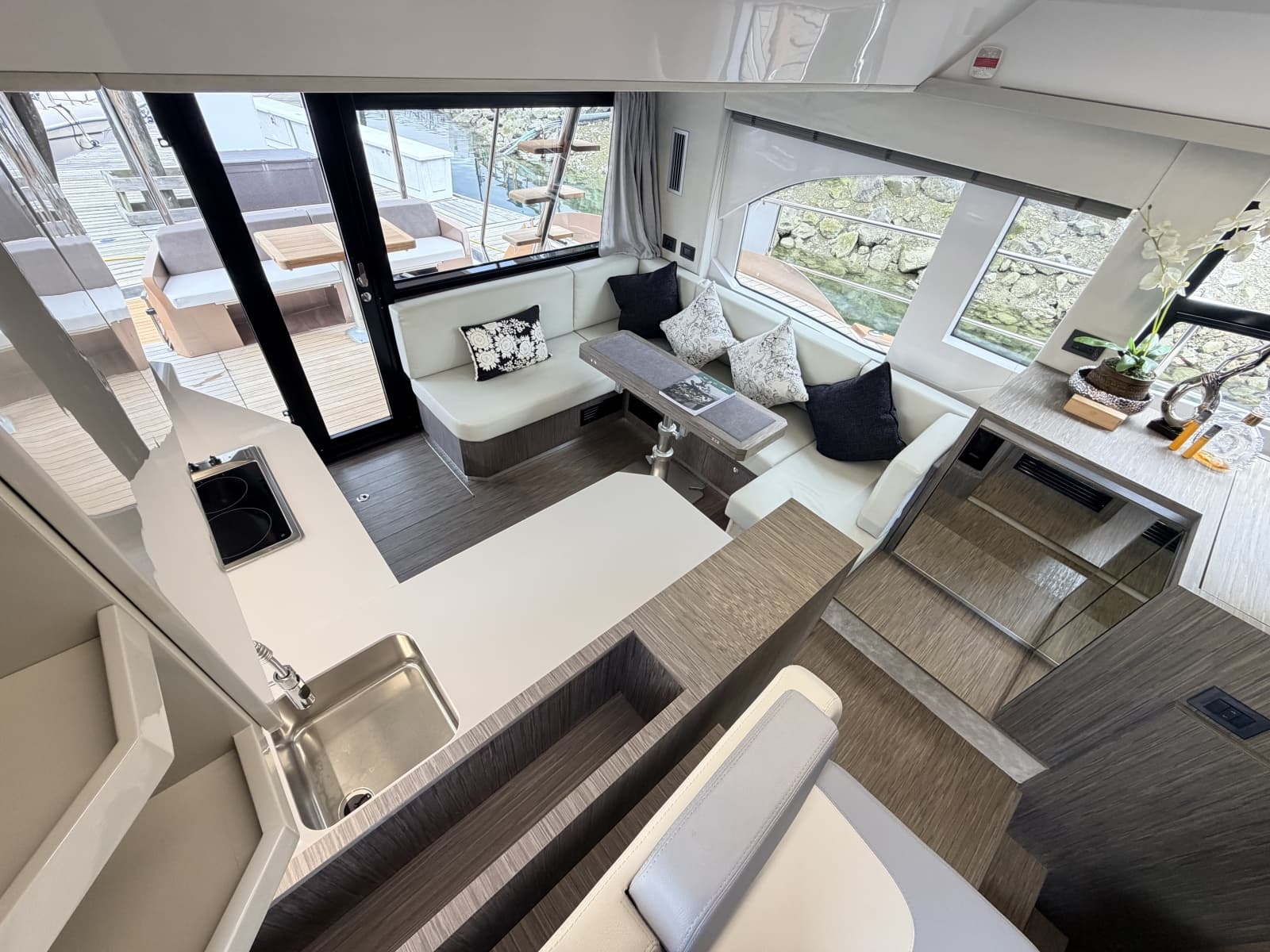 2025 Sessa F47