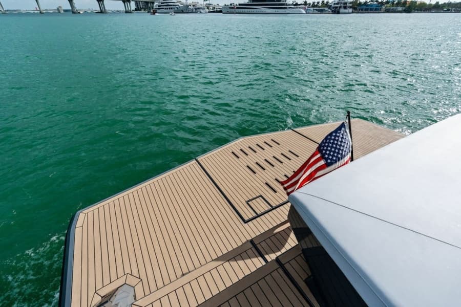 2024 Vanquish Yachts VQ55