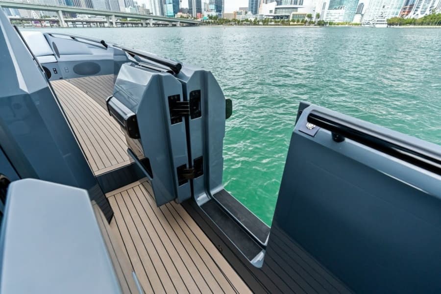 2024 Vanquish Yachts VQ55