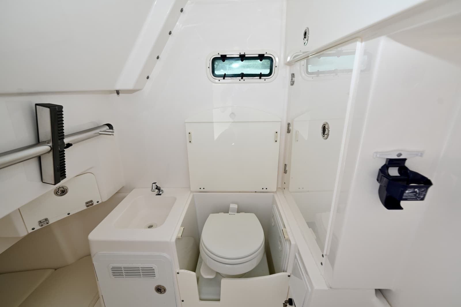 Console Head Compartment