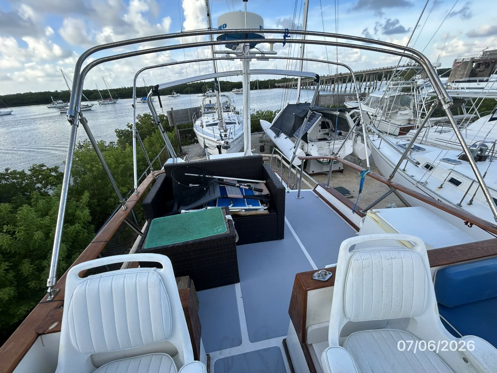 36' Monk flybridge aft
