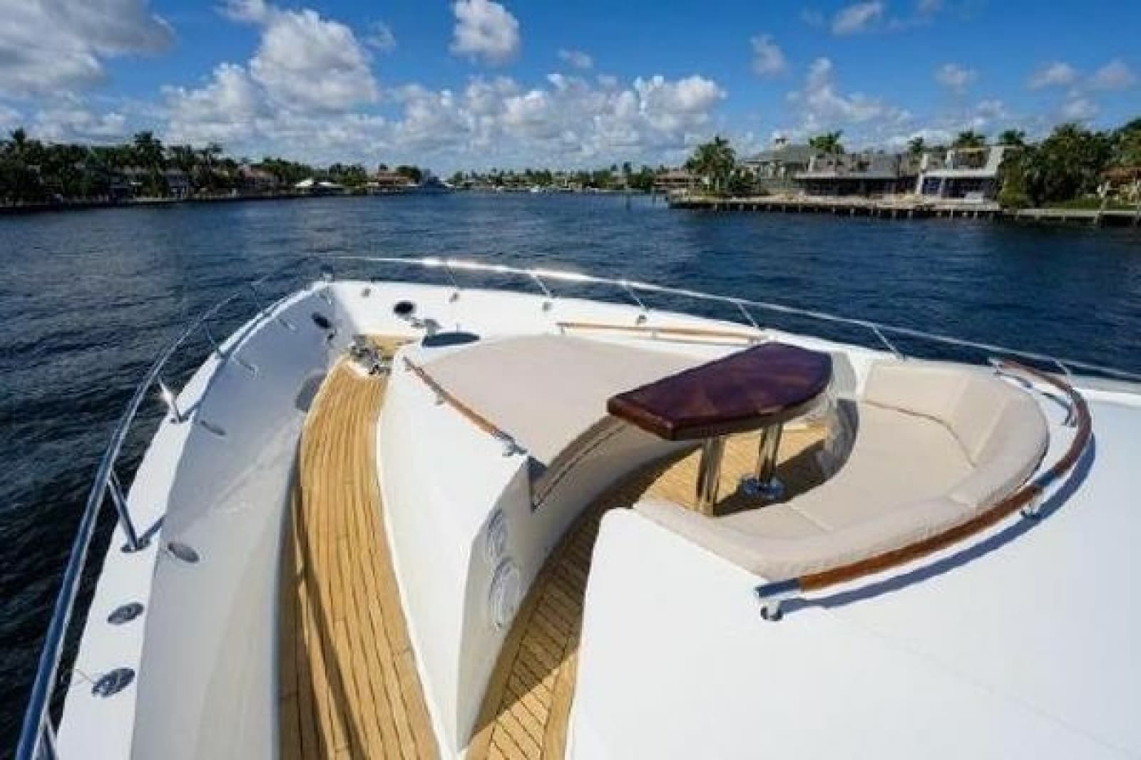 2012 Lazzara Yachts LSX 95 Flybridge