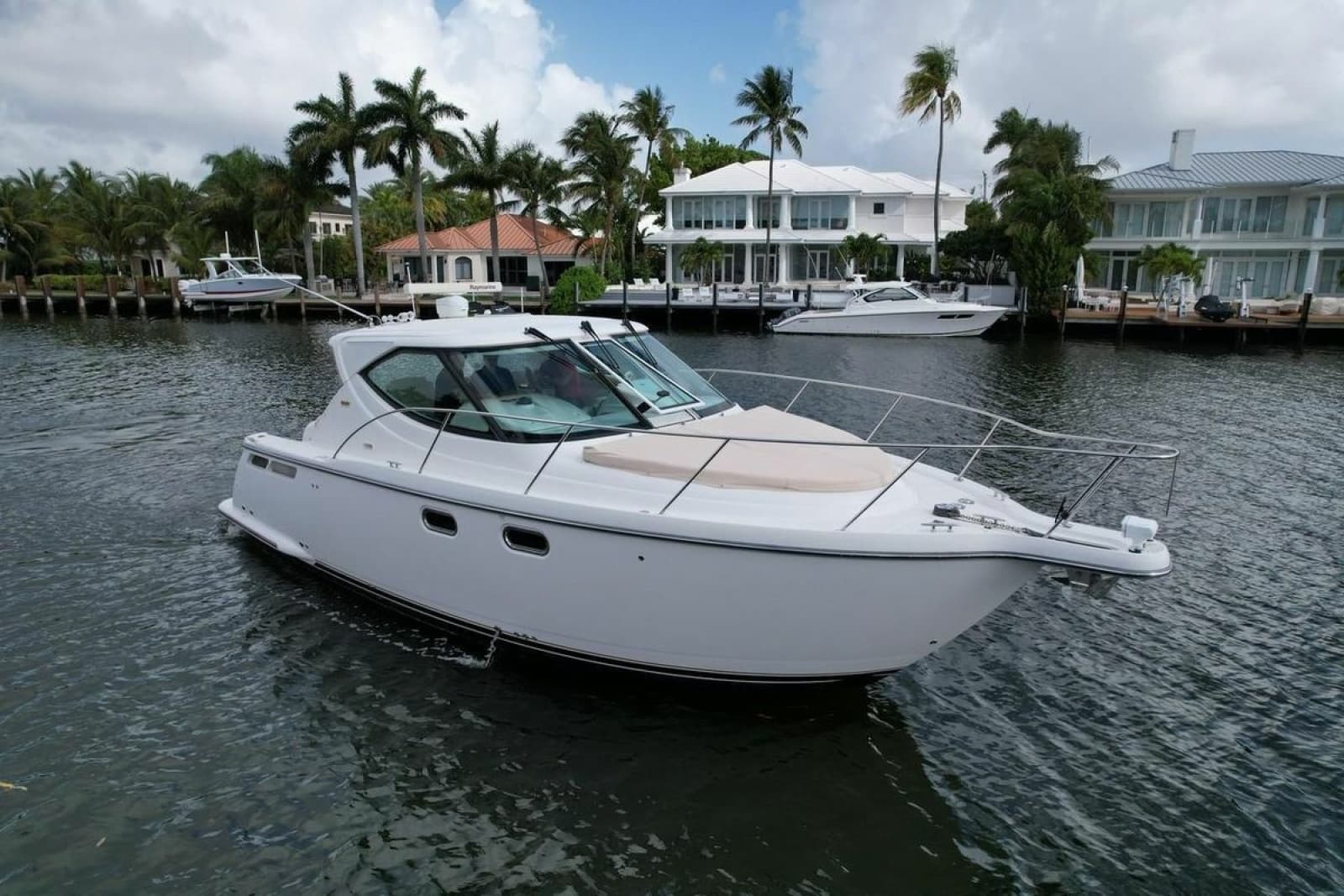 2008 Tiara Yachts 3500 Sovran