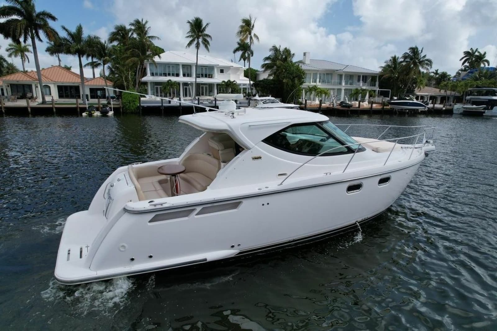 2008 Tiara Yachts 3500 Sovran