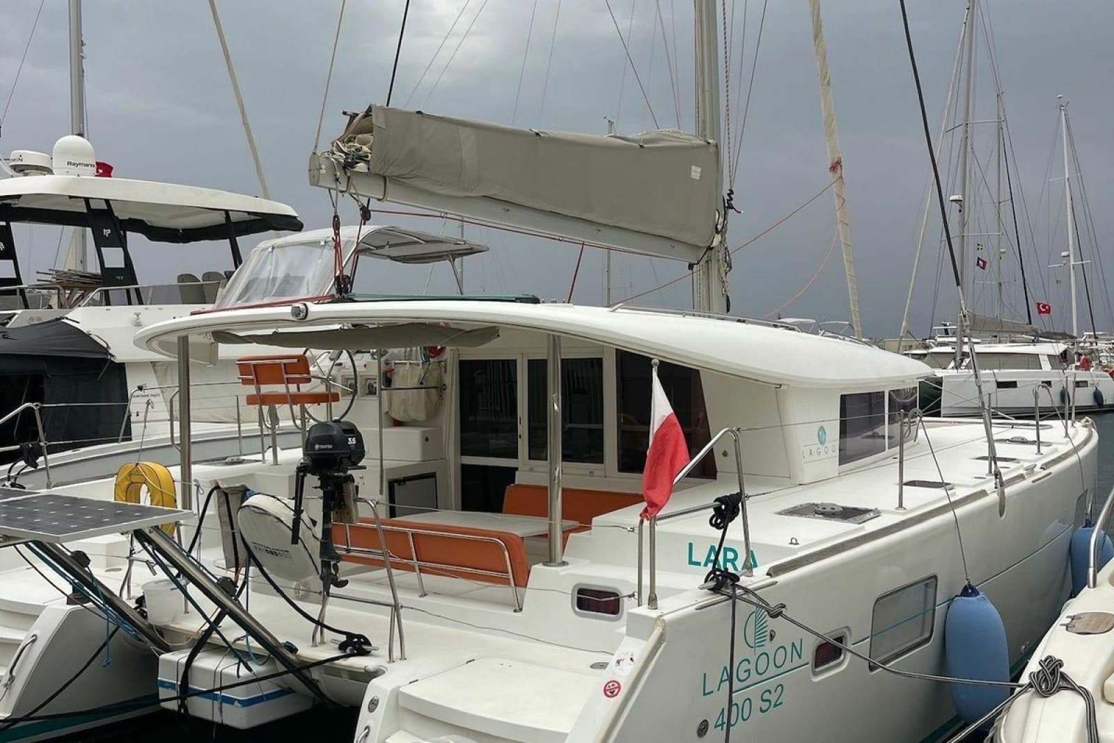 2010 Lagoon 400 S2