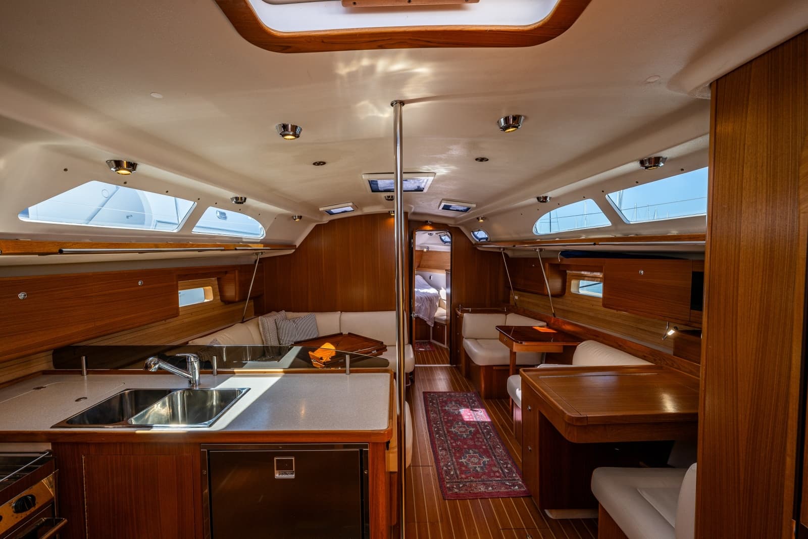 2023 Catalina 445
