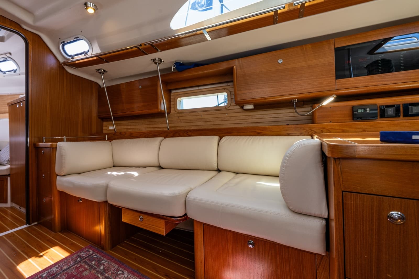 2023 Catalina 445