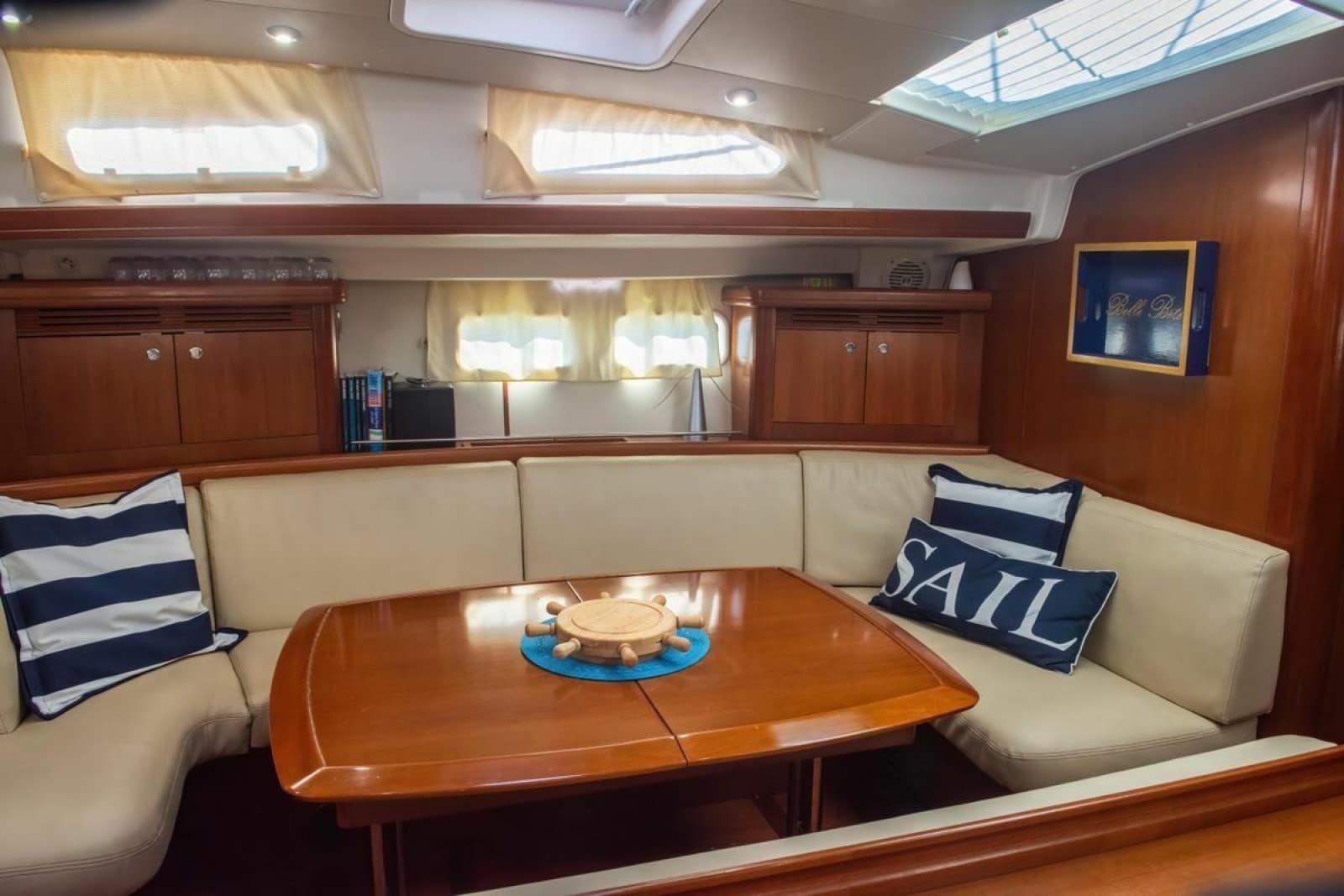 2007 Beneteau Oceanis 523