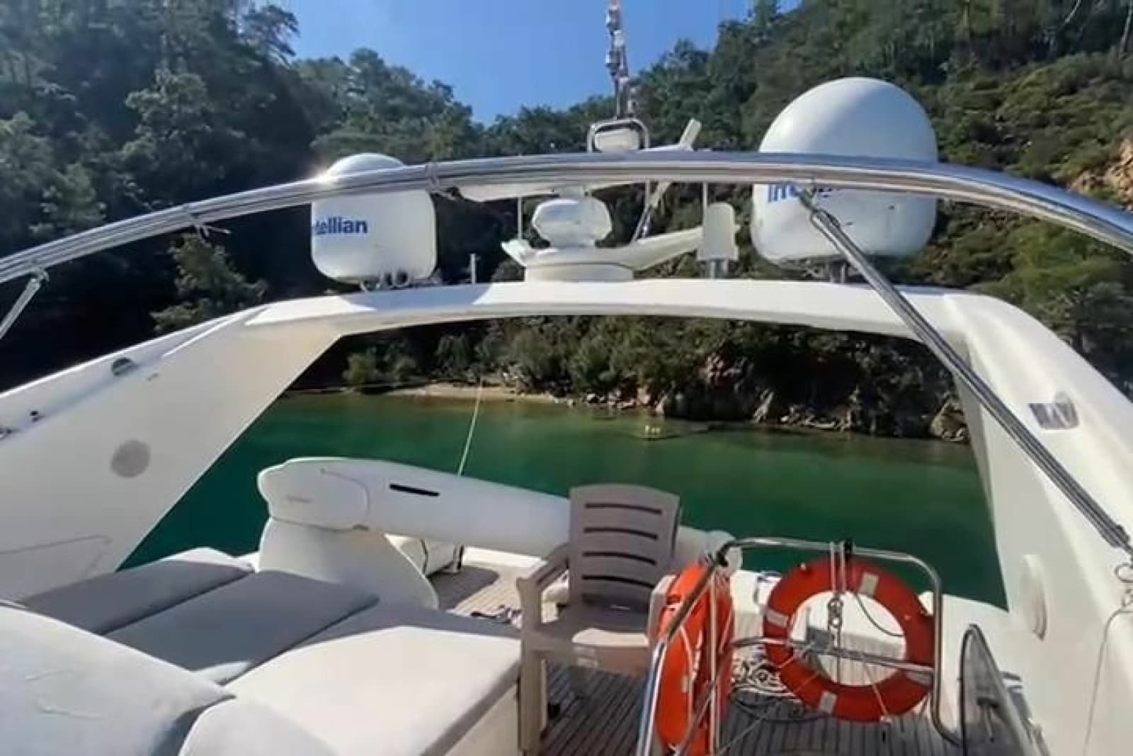 2007 Princess 21M