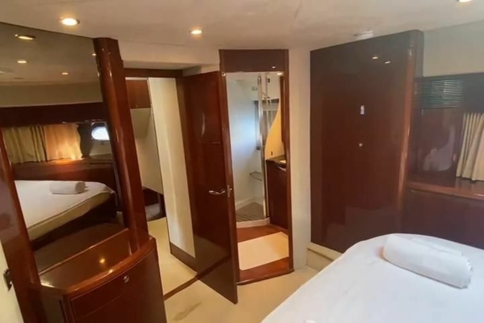 2007 Princess 21M