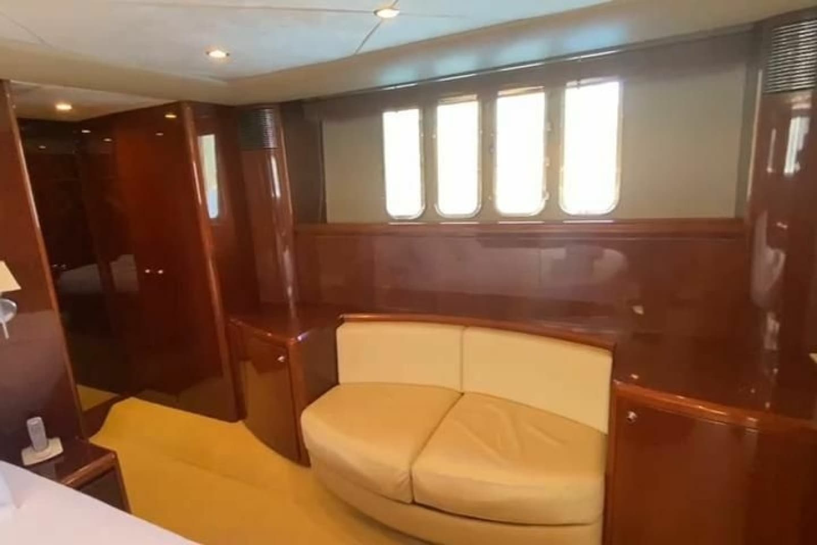 2007 Princess 21M