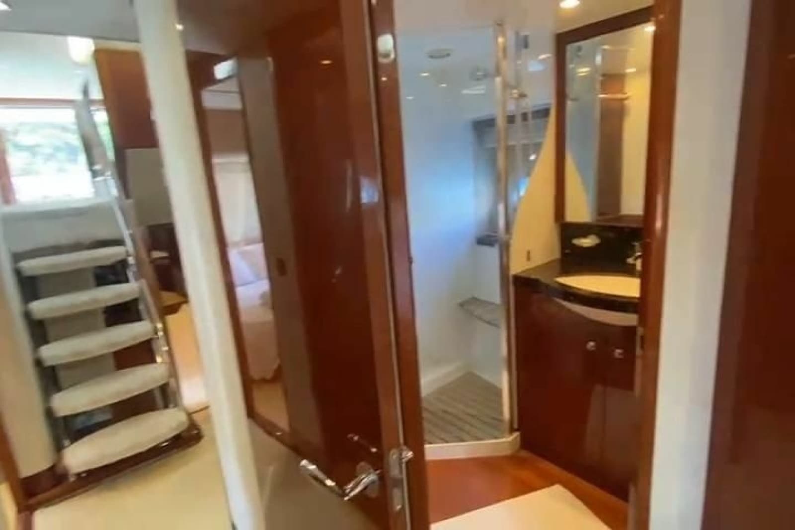 2007 Princess 21M