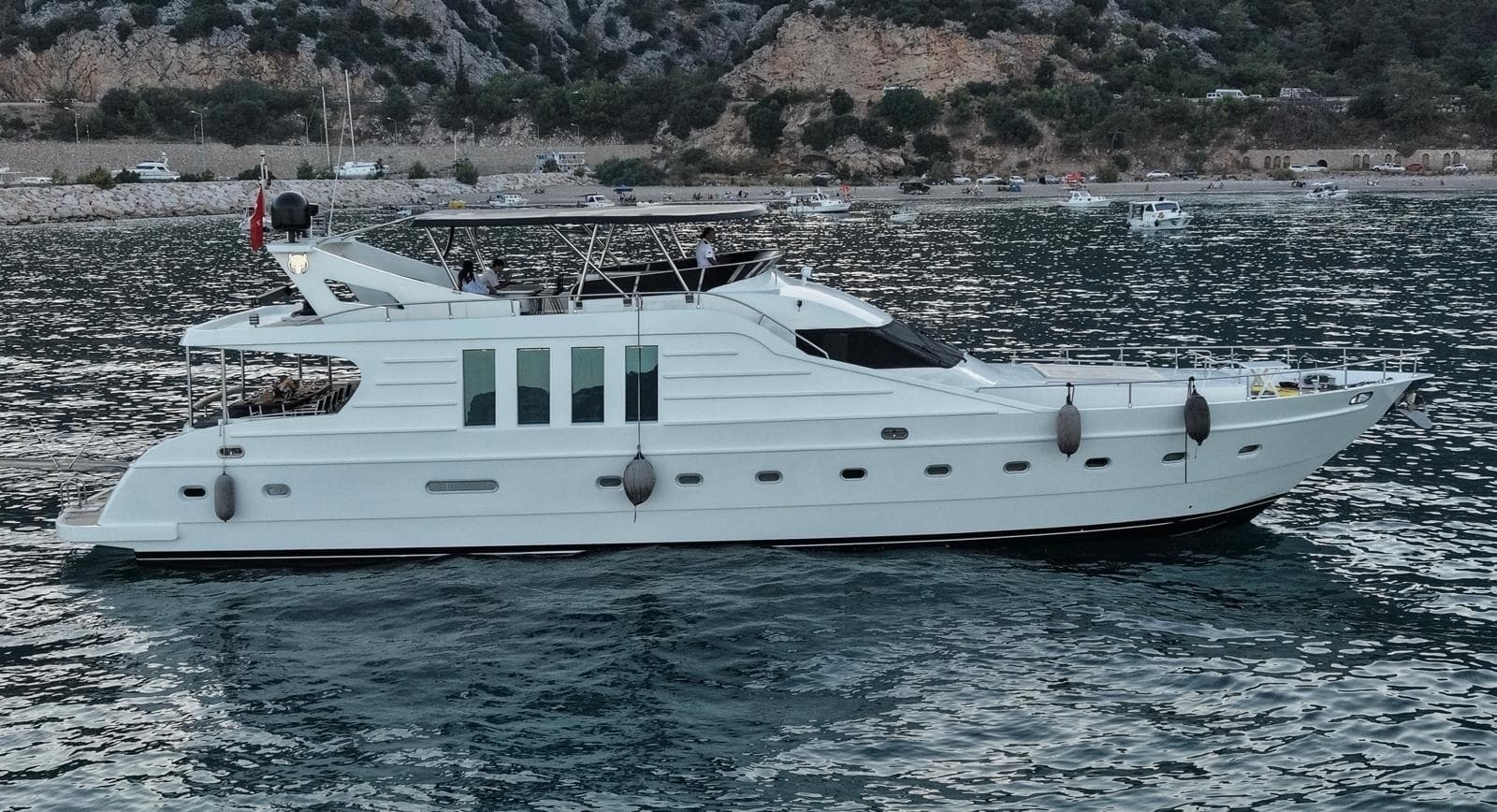 2007 Custom 85 Motor Yacht