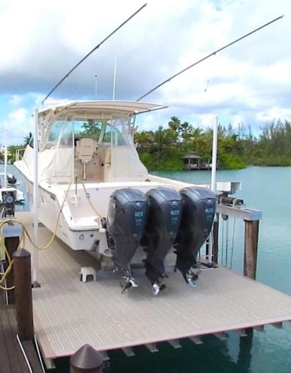 2019 Grady-White 370 Express