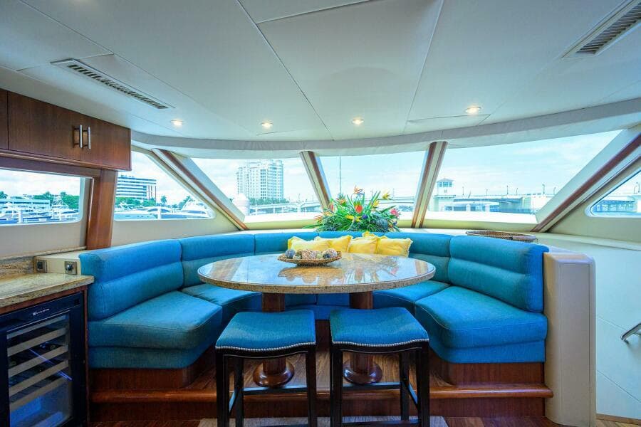 Lazzara 80 WILLYN - Dinette