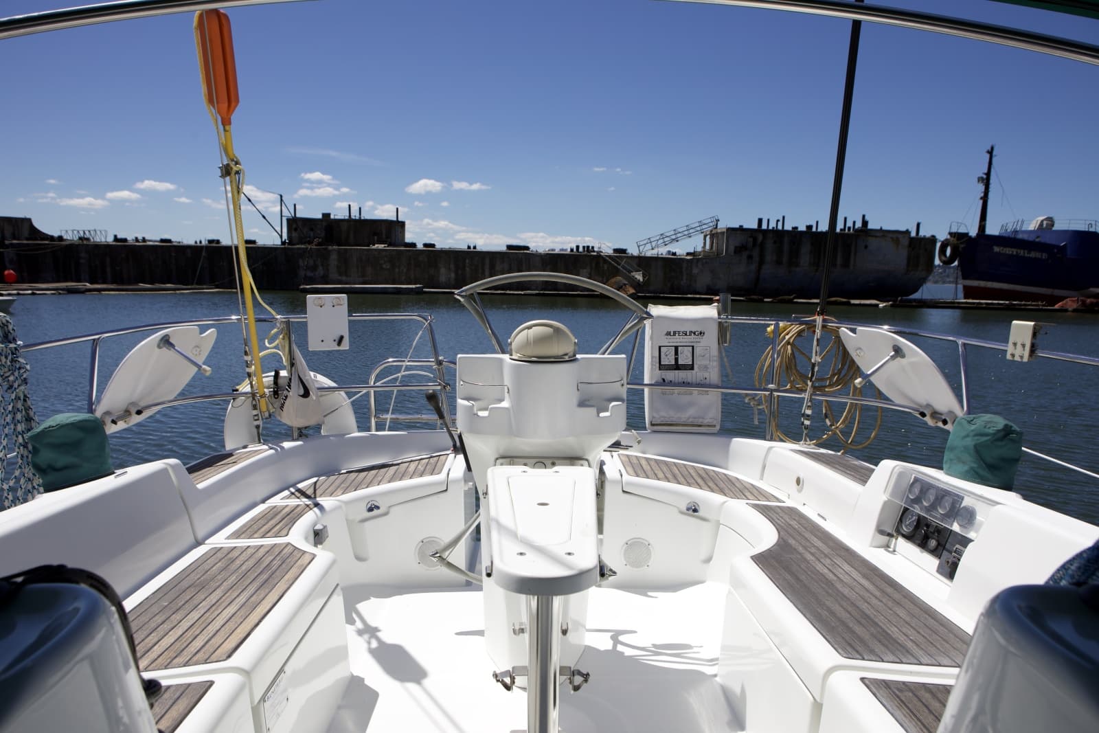 2005 Beneteau 423