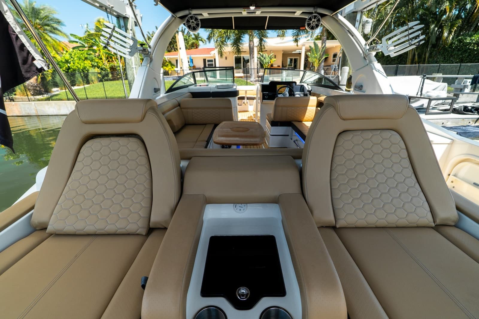 2022 Sea Ray SDX 290