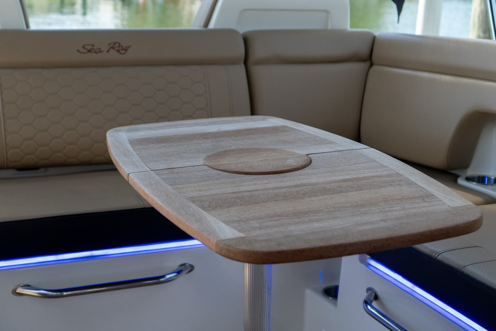 2022 Sea Ray SDX 290