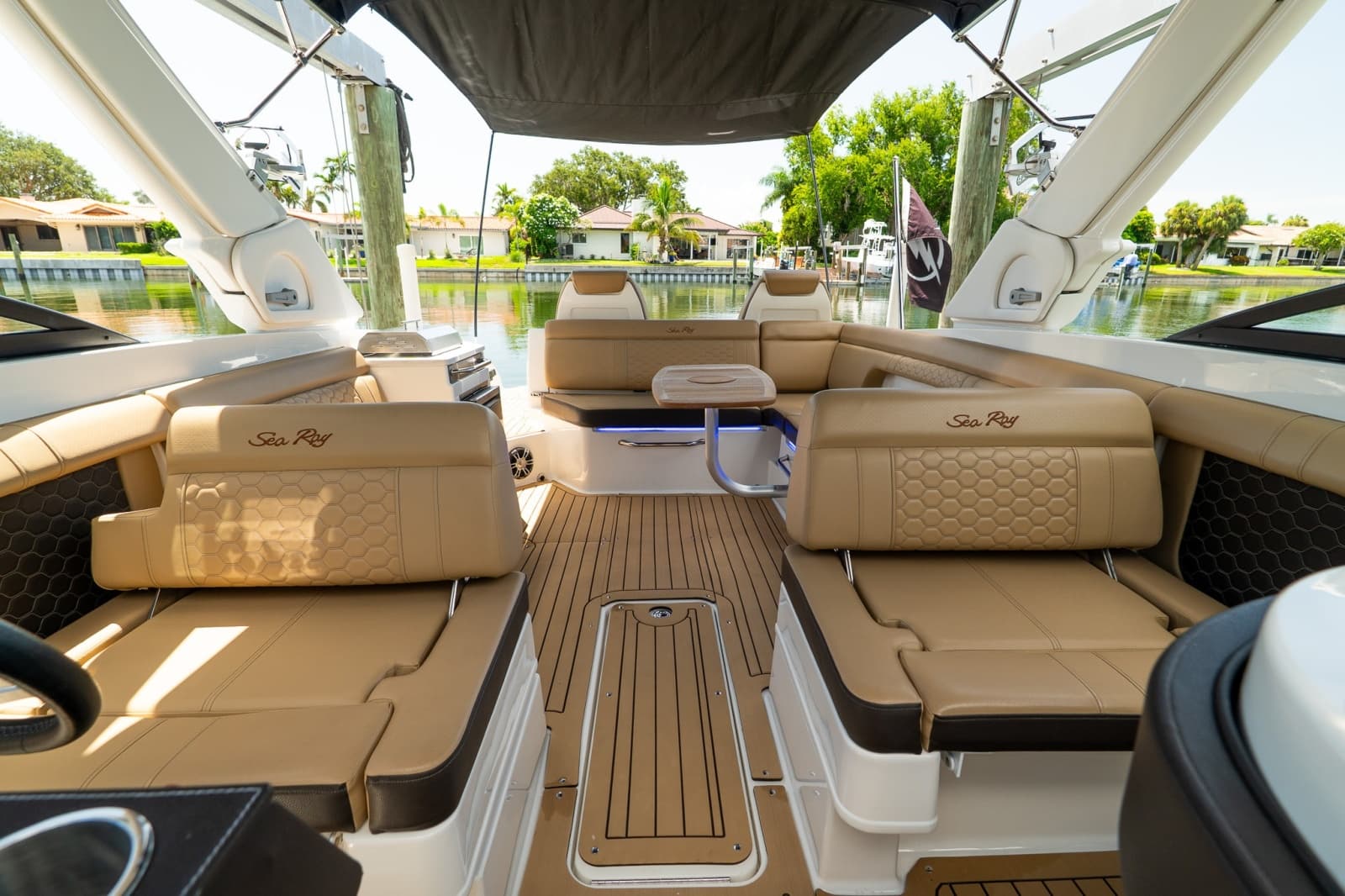 2022 Sea Ray SDX 290
