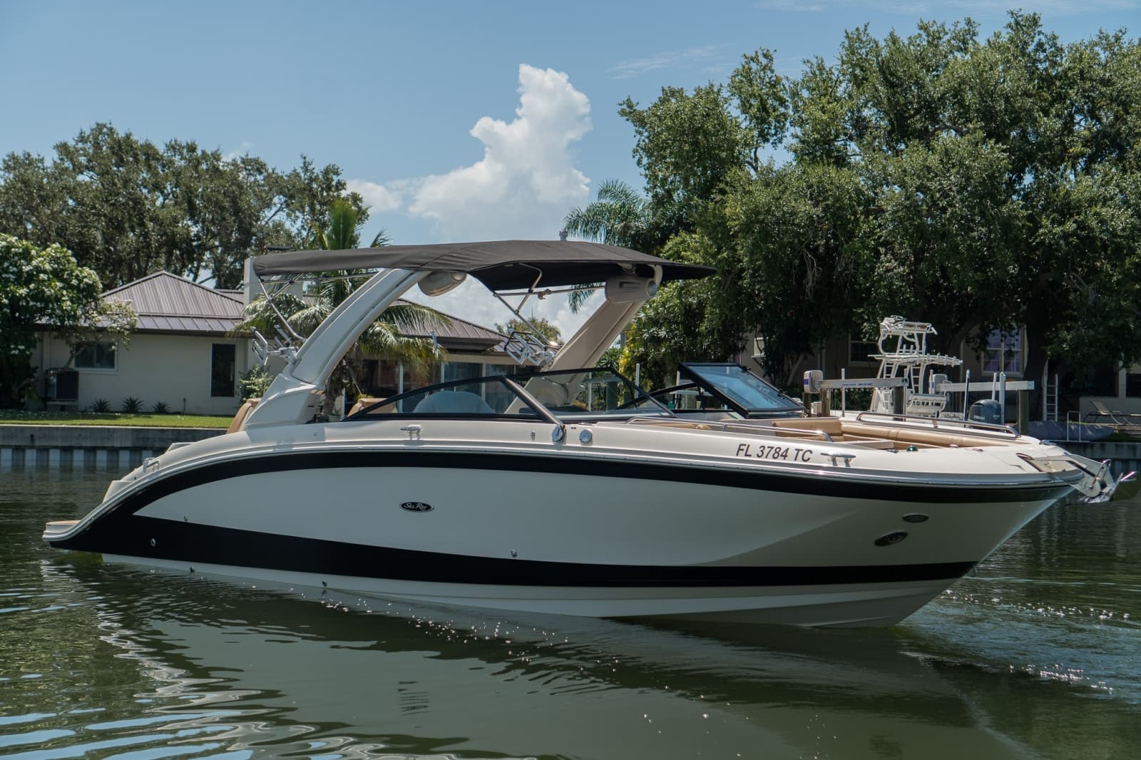 2022 Sea Ray SDX 290