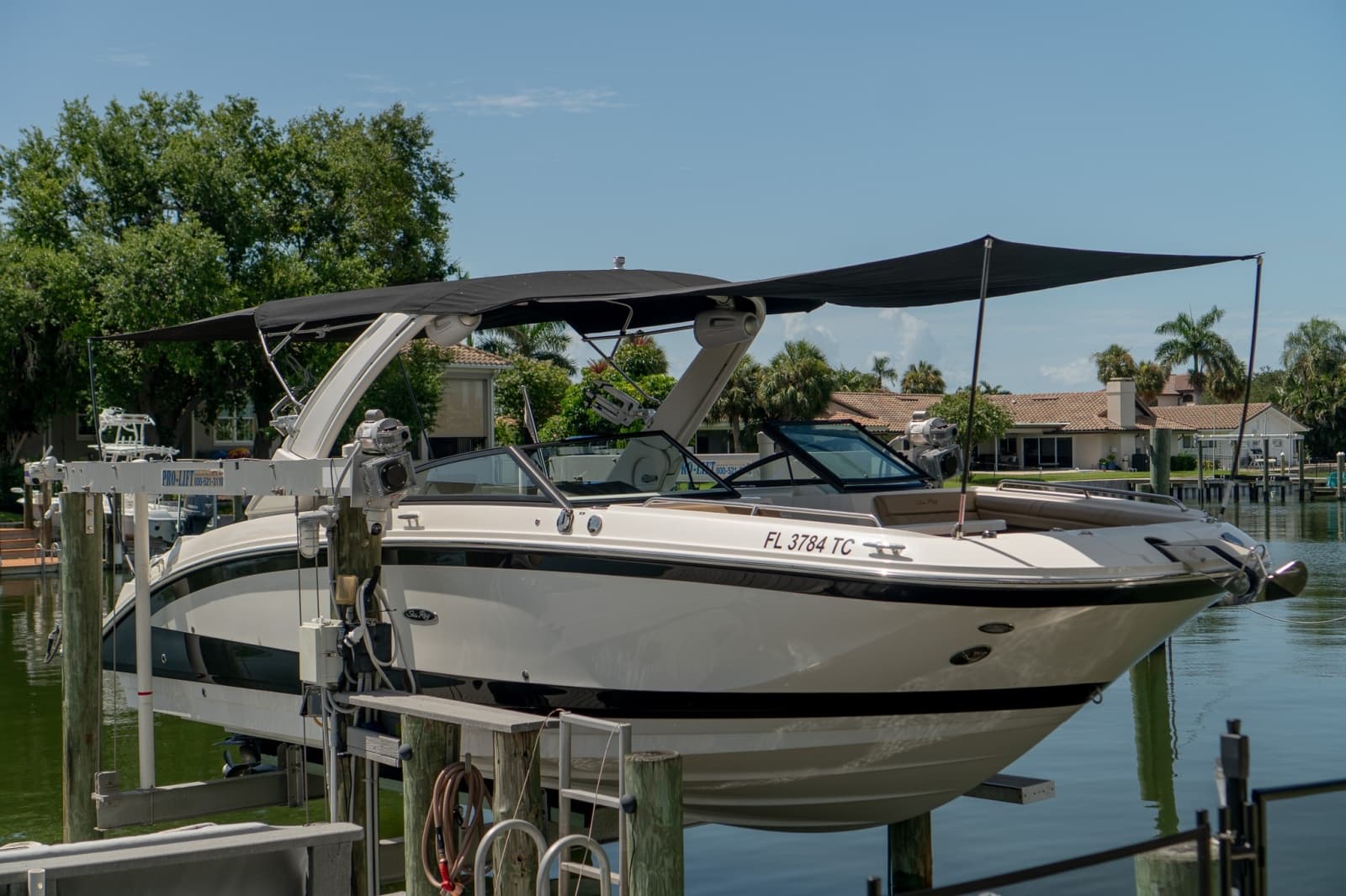 2022 Sea Ray SDX 290