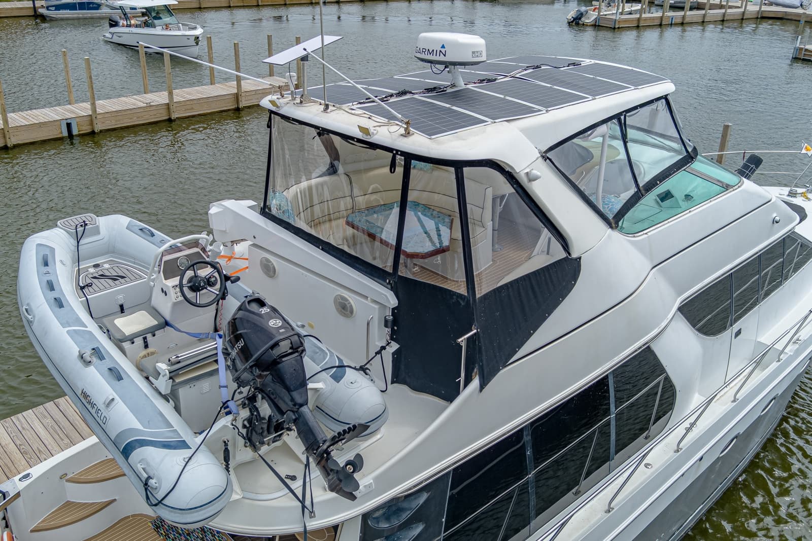 2002 Carver 530 Voyager Sky Lounge
