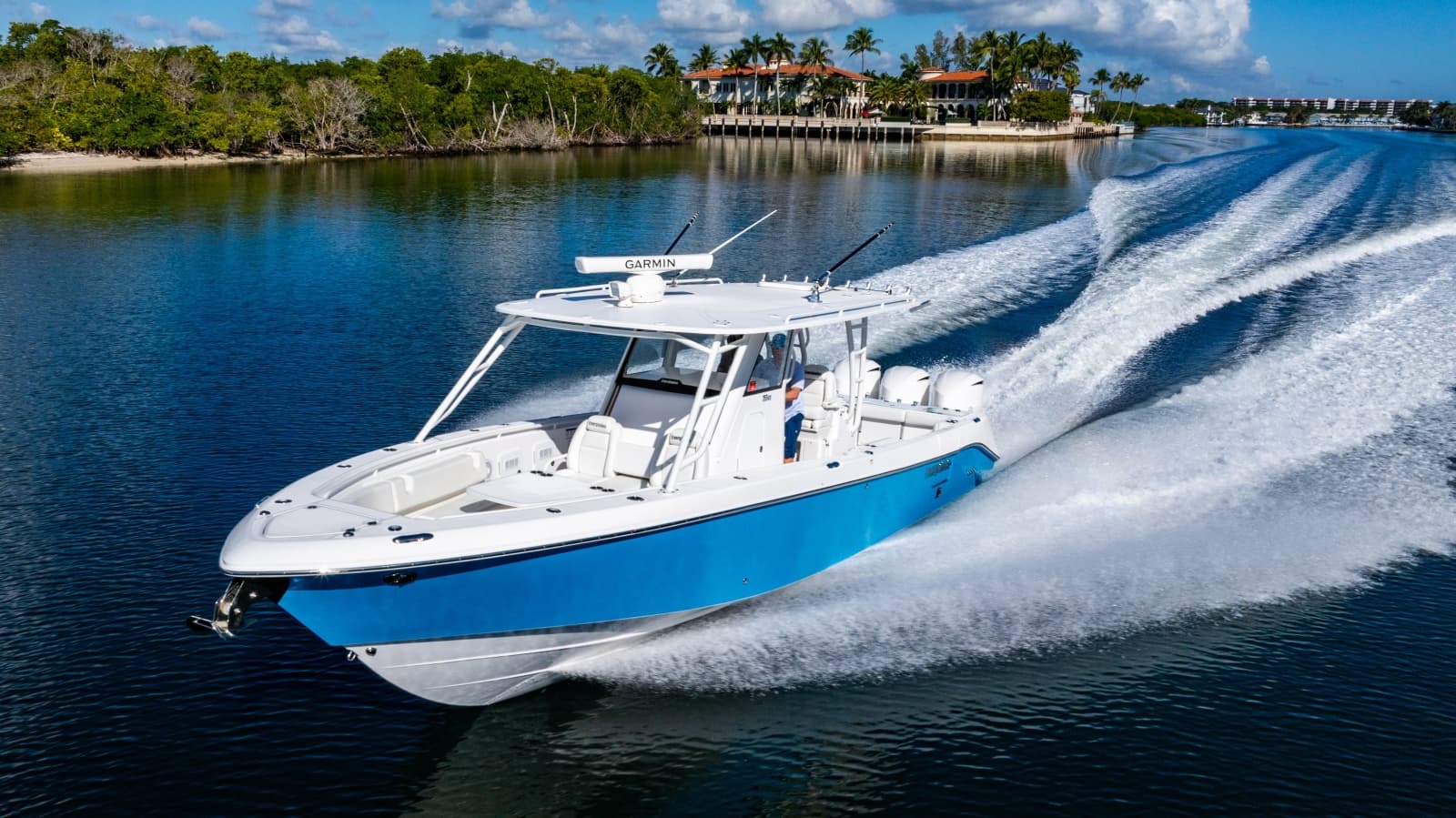 2019 Everglades 355 Center Console
