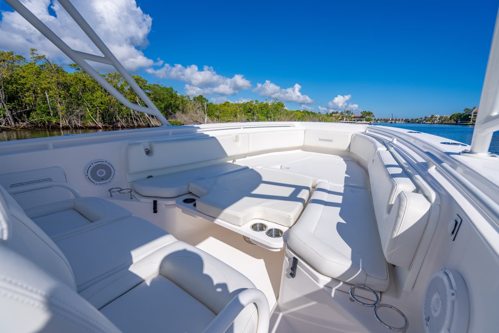 2019 Everglades 355 Center Console