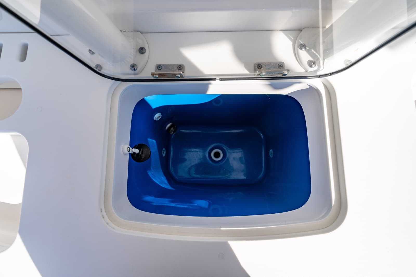 2019 Everglades 355 Center Console