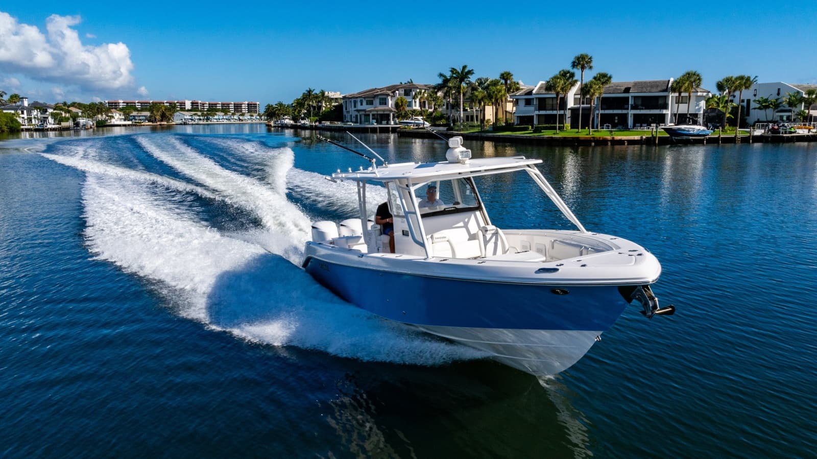 2019 Everglades 355 Center Console