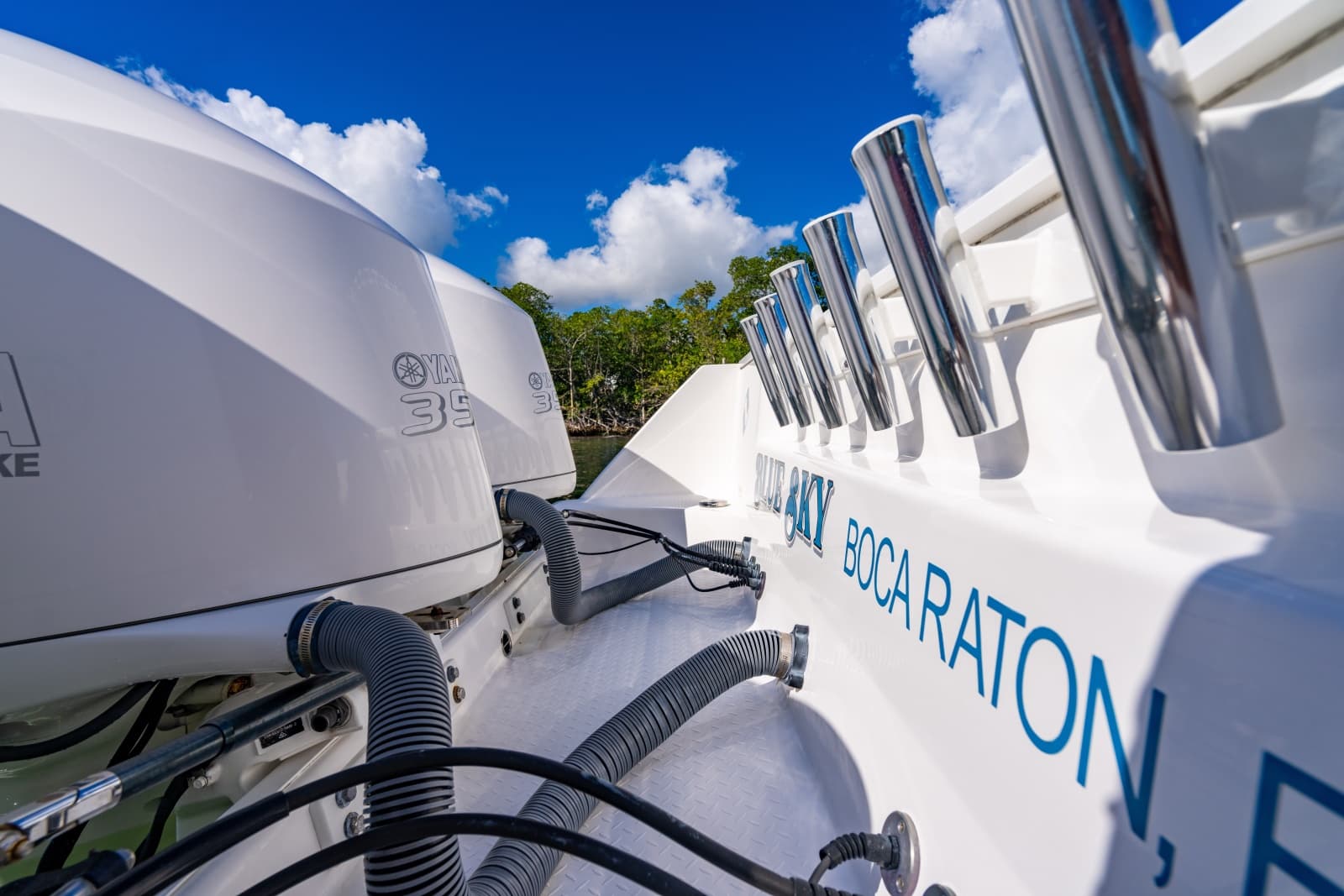 2019 Everglades 355 Center Console