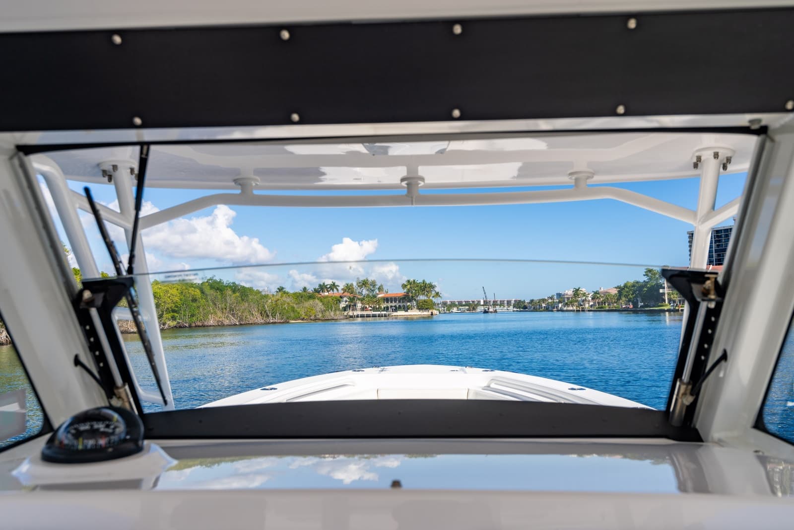 2019 Everglades 355 Center Console