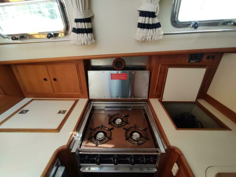 1996 Grand Banks Eastbay 40 Flybridge
