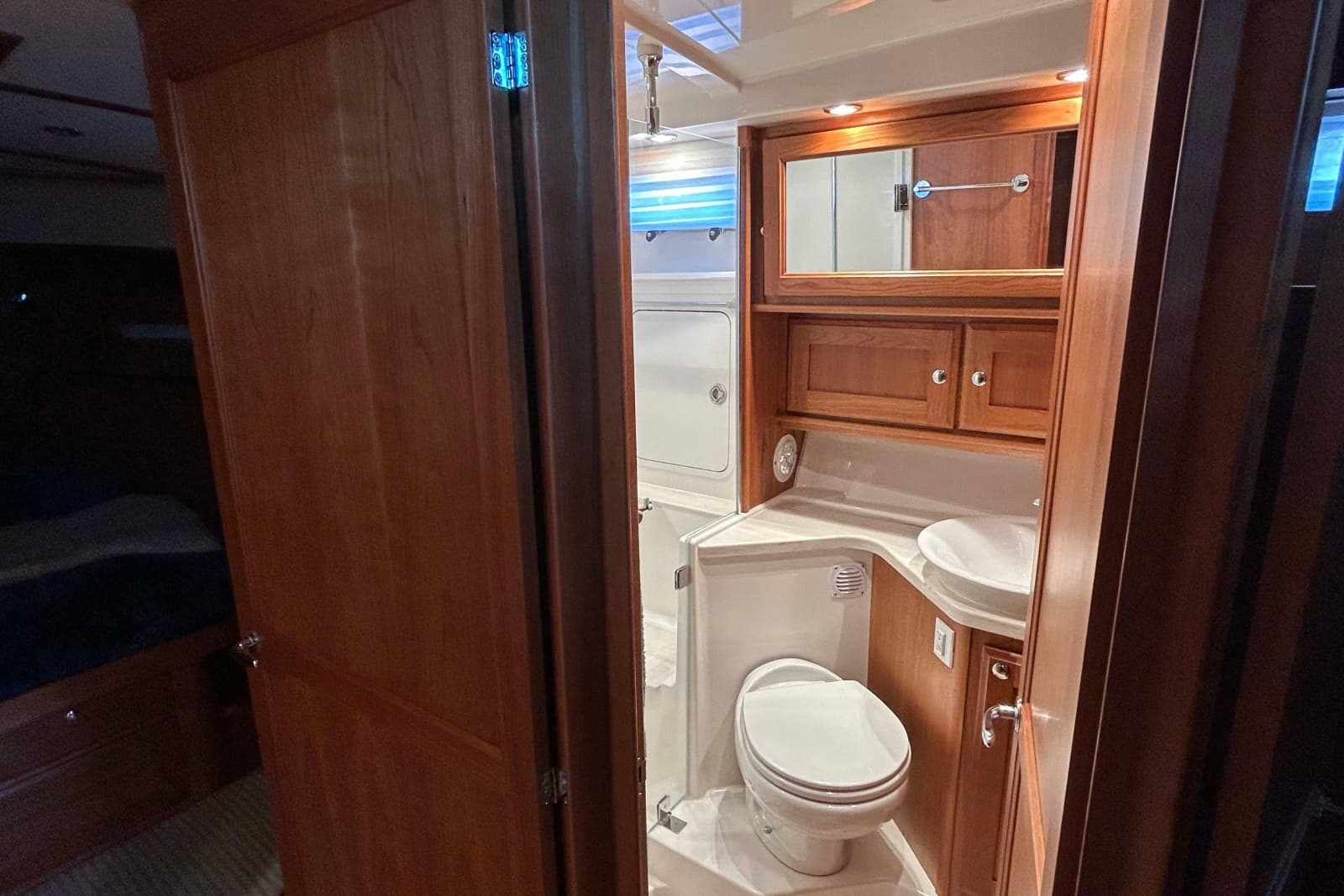 2022 Sabre 45 Salon Express