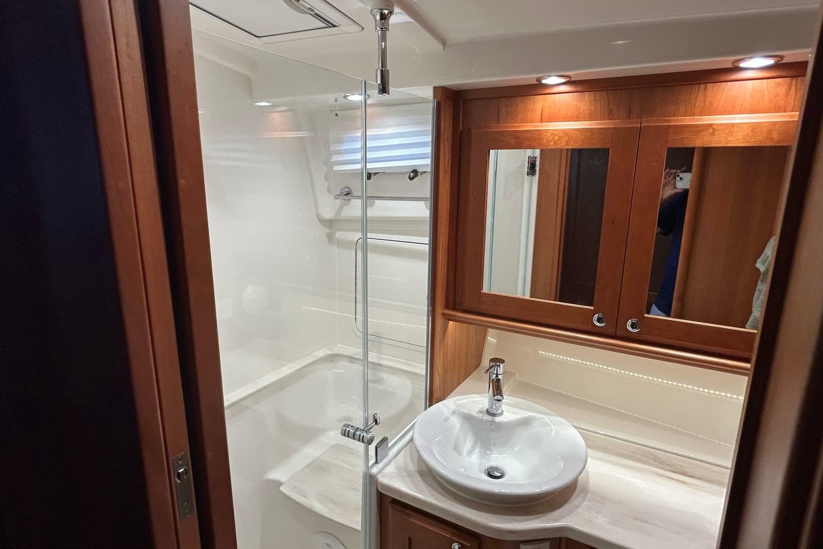 2022 Sabre 45 Salon Express