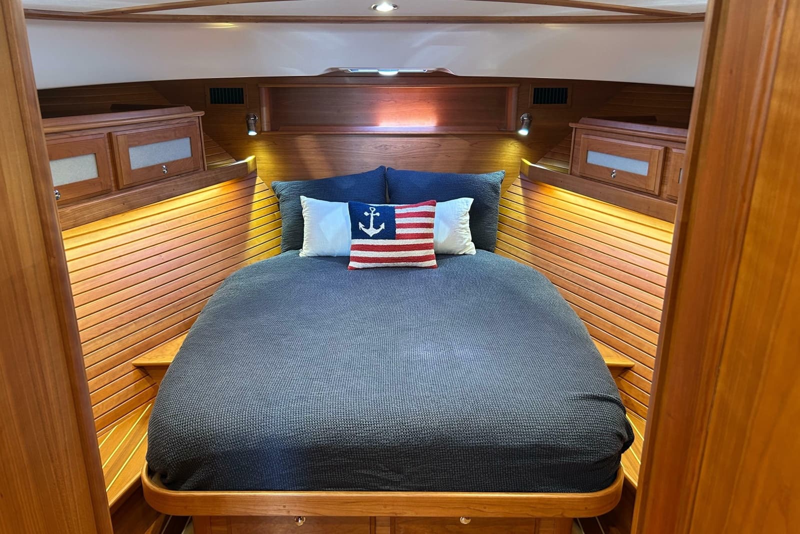 2022 Sabre 45 Salon Express
