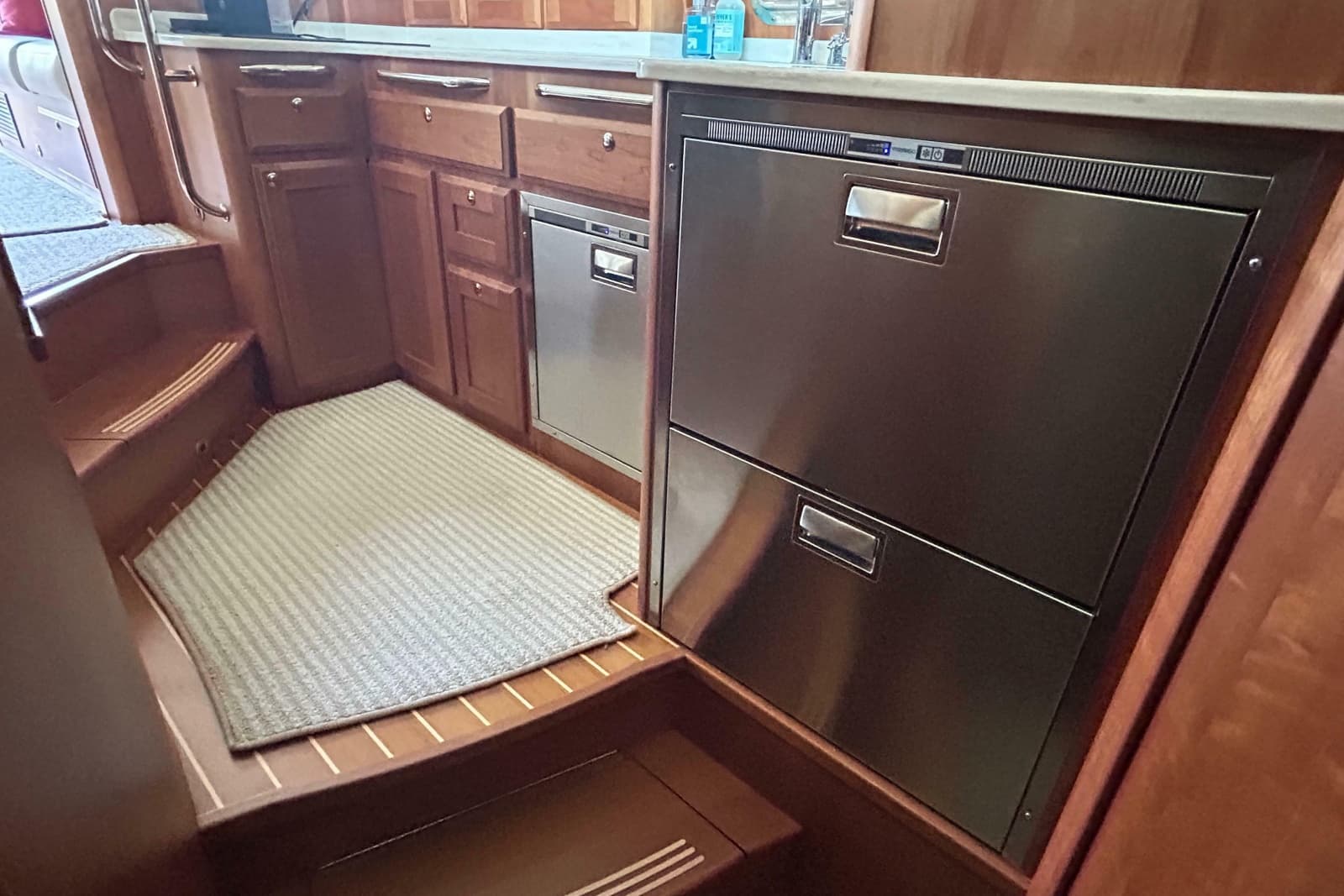 2022 Sabre 45 Salon Express