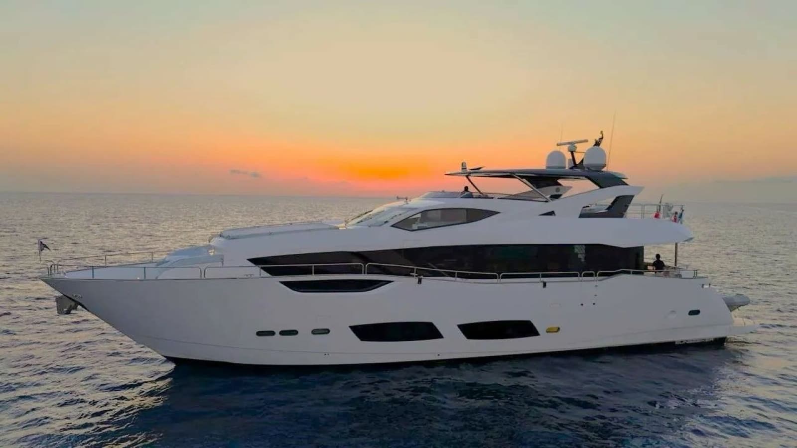 2022 Sunseeker 95