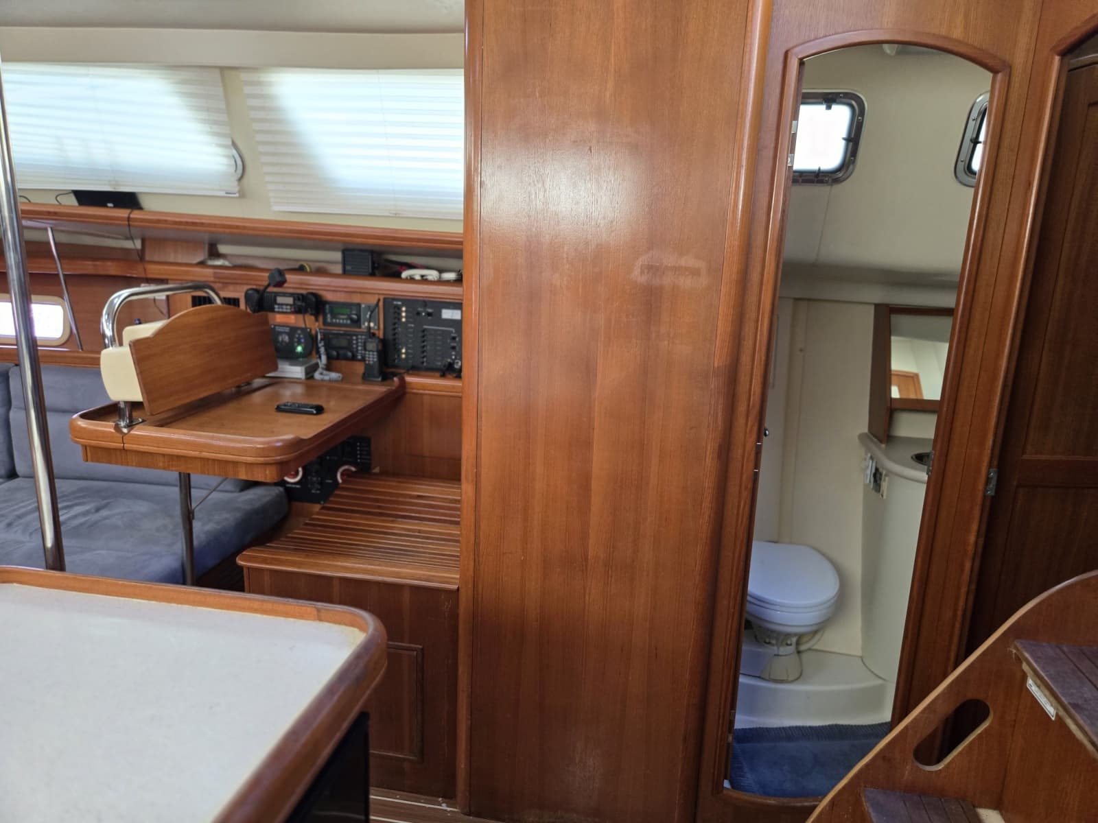 2007 Hunter 44 DS