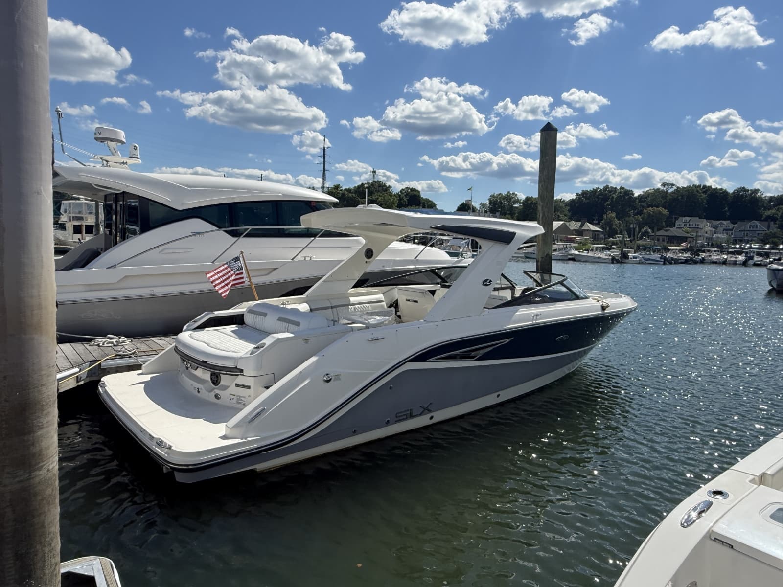 2016 Sea Ray 310 SLX