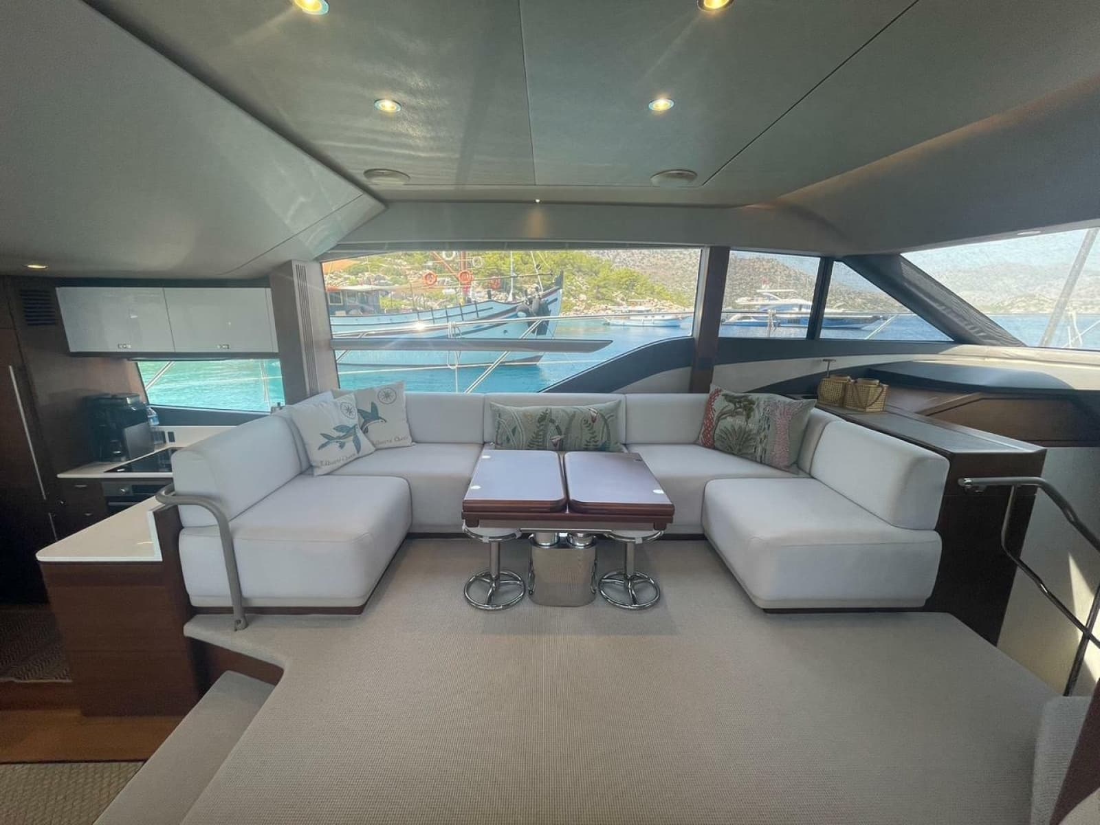 2019 Princess F55