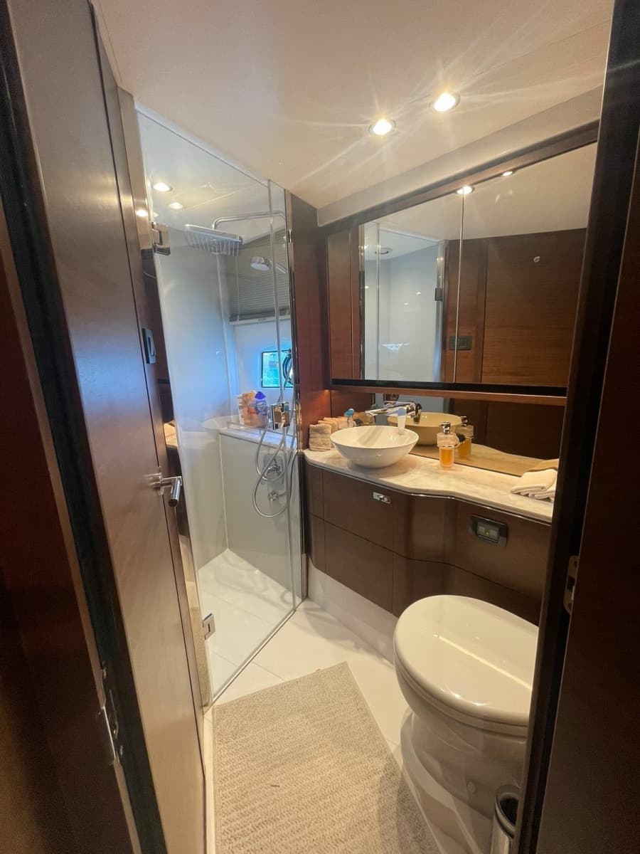 2019 Princess F55