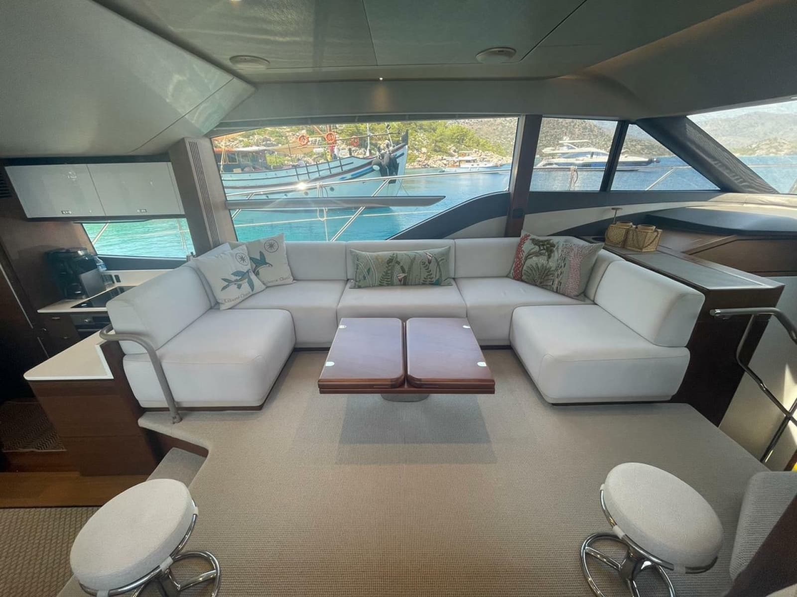 2019 Princess F55
