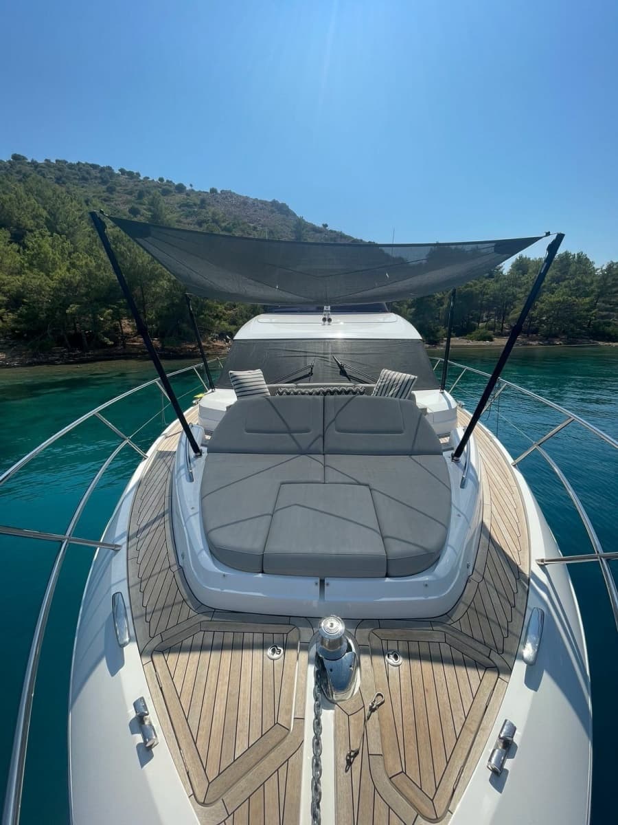 2019 Princess F55