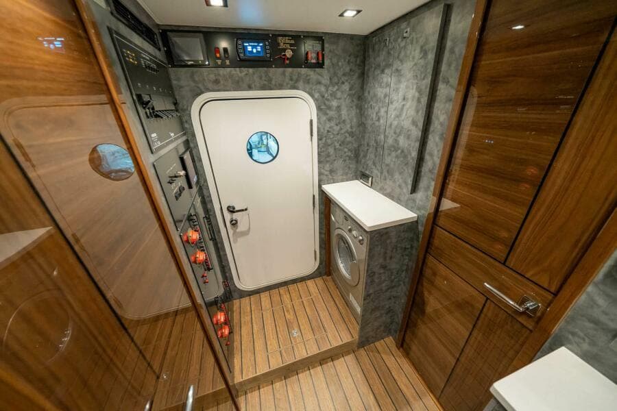 Viking 90 Sky Bridge - Engine Room Access