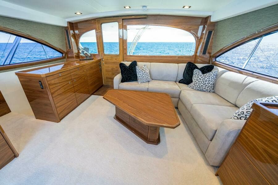 Viking 90 Sky Bridge - Enclosed Bridge