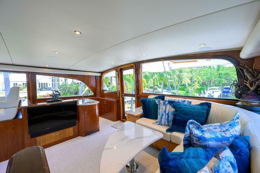 2004 Sea Force IX 82 Enclosed Bridge