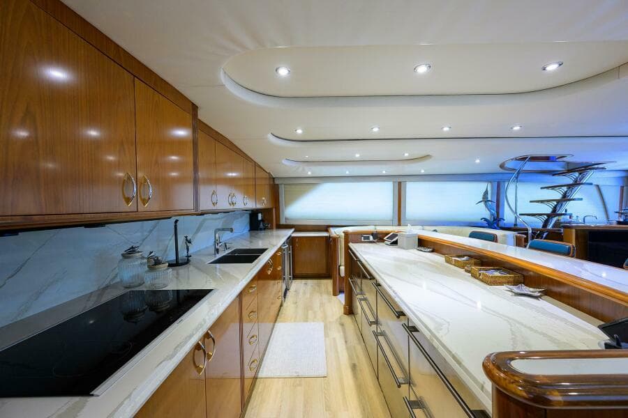 2004 Sea Force IX 82 Enclosed Bridge