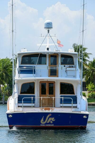 2004 Sea Force IX 82 Enclosed Bridge