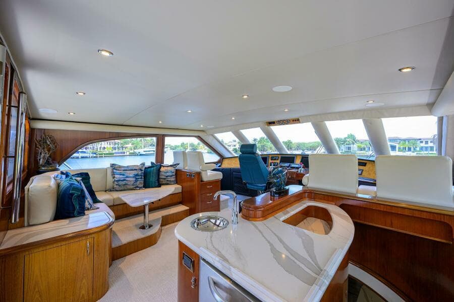 2004 Sea Force IX 82 Enclosed Bridge